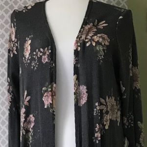 Lularoe Sarah duster Size Medium